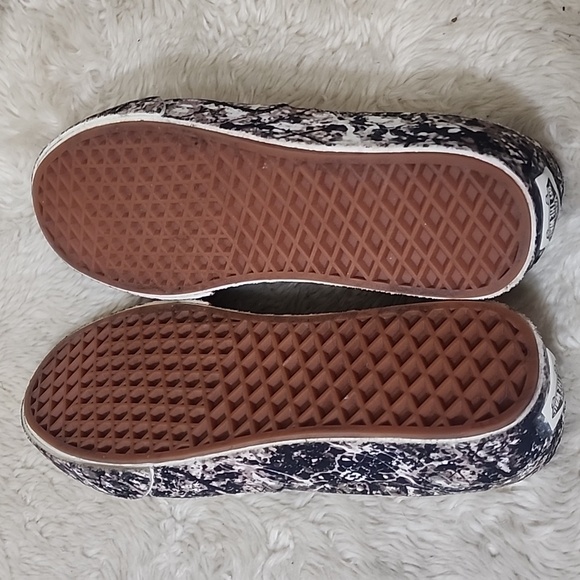 VANS MOMA SNEAKERS - Picture 8 of 10